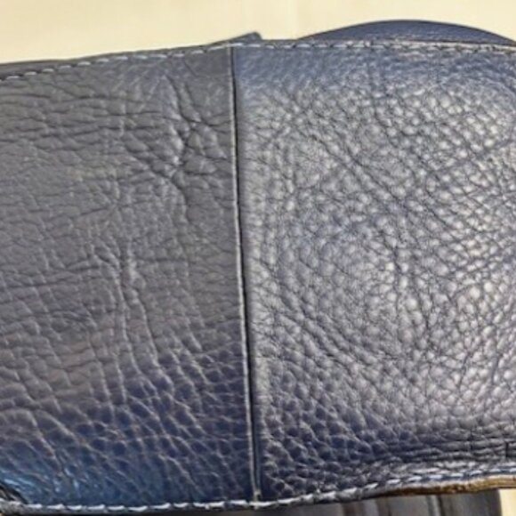 Authentic Chloe Marcie Medium Saddle Bag in Blue with Adjustable Strap - Picture 5 of 8